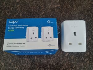 Tapo P110 smart plug review showing energy monitoring for indoor growing